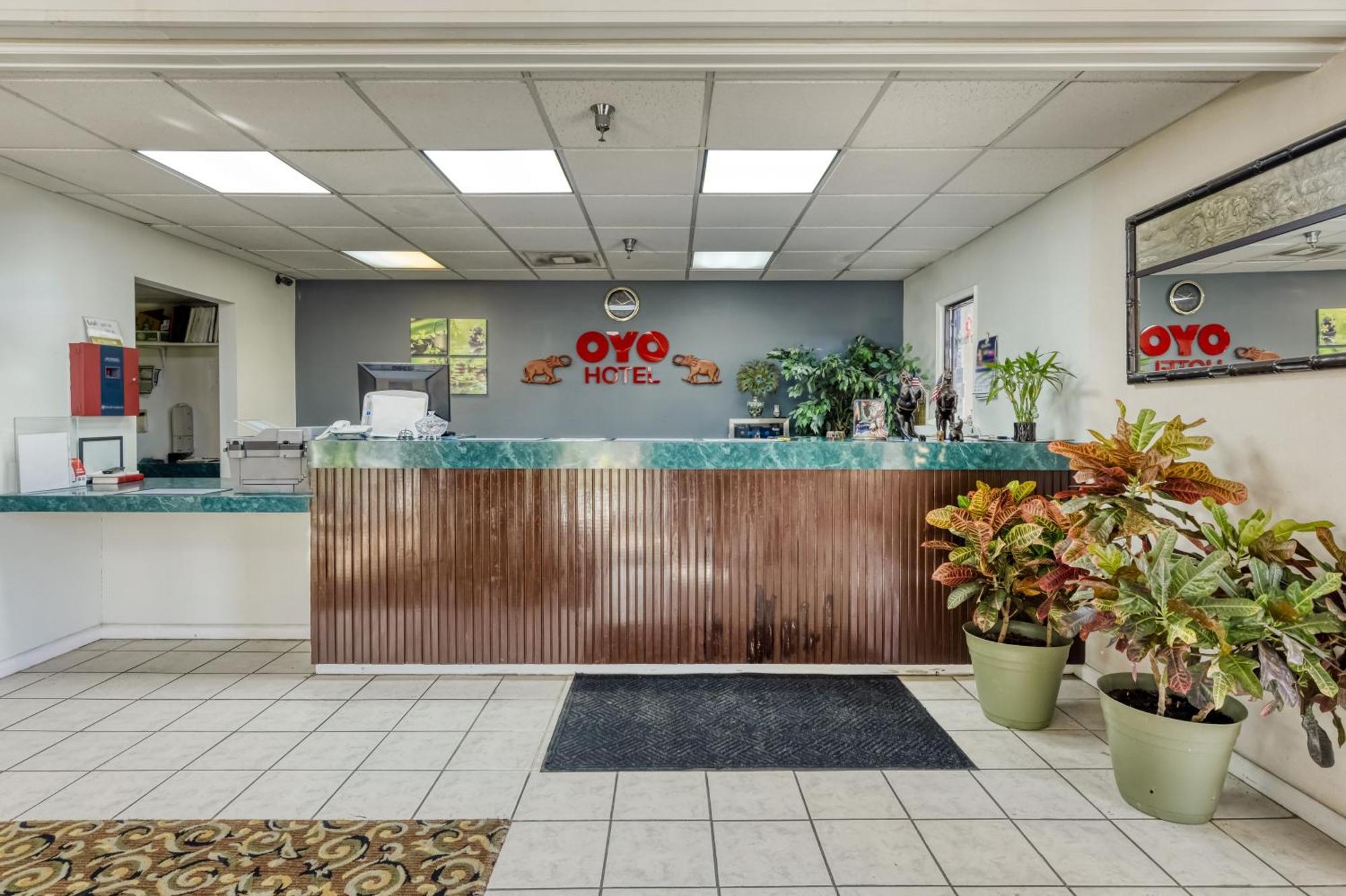Oyo Hotel Grenada West Dış mekan fotoğraf